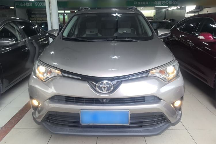 Used Toyota RAV4 2016 2.0L CVT Two-Wheel Drive Fashion Edition China V Standard Front