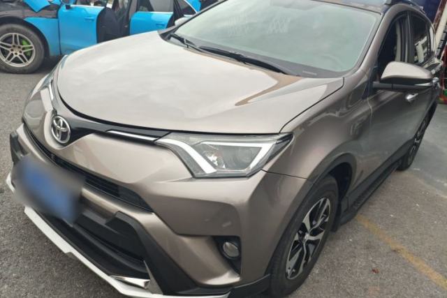 Used Toyota RAV4 2016 2.0L CVT Two-Wheel Drive Fashion Edition China V Standard