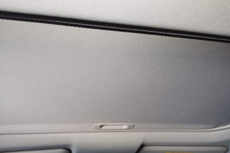 Used Toyota RAV4 2016 2.0L CVT Two-Wheel Drive Fashion Edition China V Standard Headliner