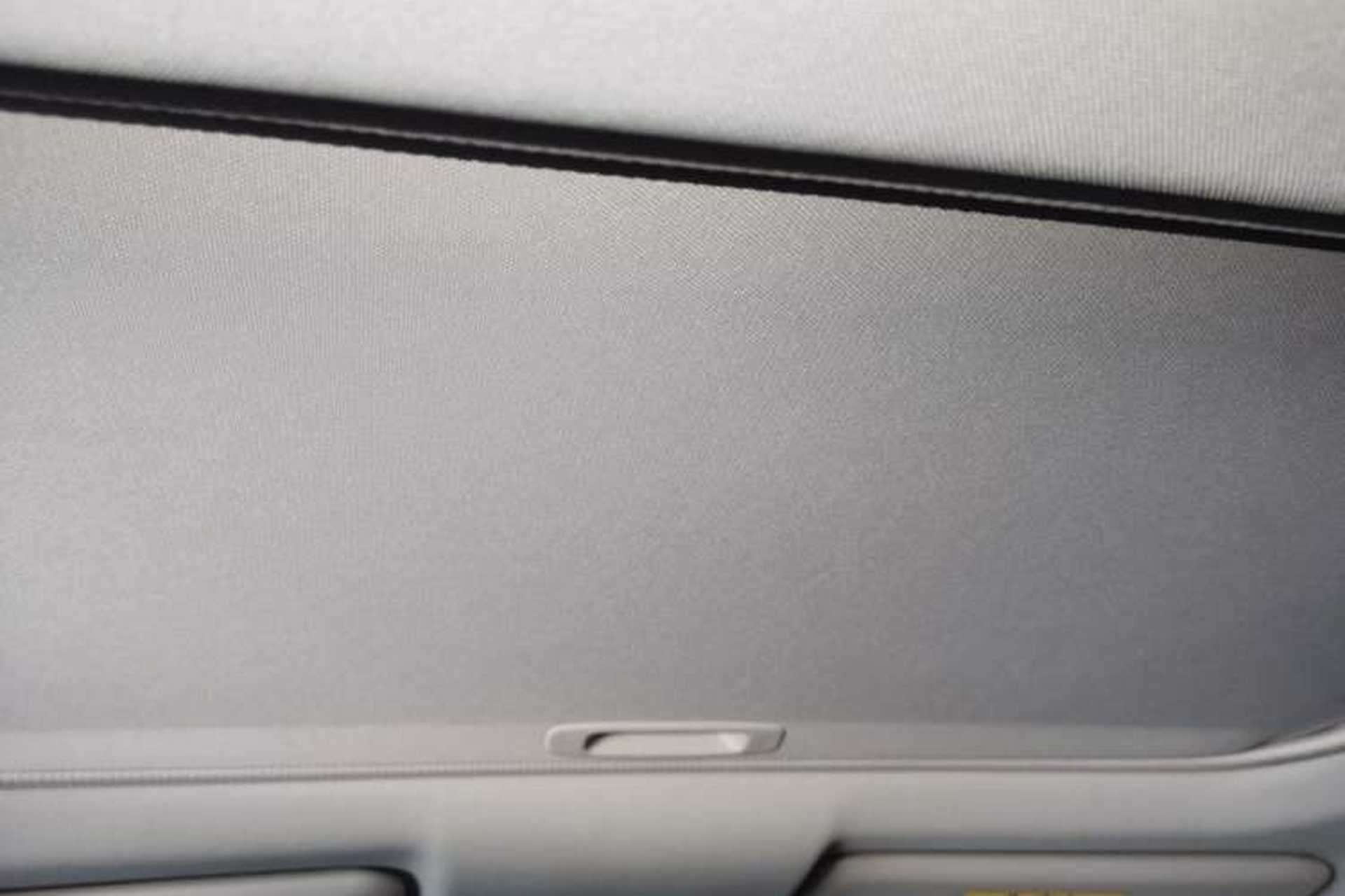 Used Toyota RAV4 2016 2.0L CVT Two-Wheel Drive Fashion Edition China V Standard Headliner