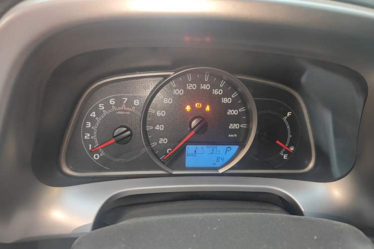 Used Toyota RAV4 2016 2.0L CVT Two-Wheel Drive Fashion Edition China V Standard Instrument Cluster