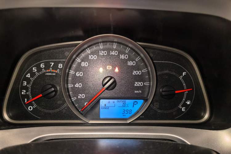 Used Toyota RAV4 2016 2.0L CVT Two-Wheel Drive Comfort Edition China V Standard Instrument Cluster