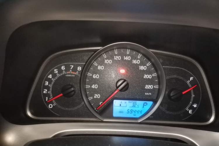 Used Toyota RAV4 2016 2.0L CVT Two-Wheel Drive Fashion Edition China V Standard Instrument Cluster
