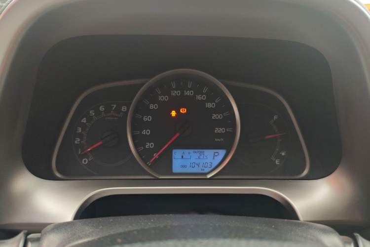 Used Toyota RAV4 2016 2.0L CVT Two-Wheel Drive Fashion Edition China V Standard Instrument Cluster