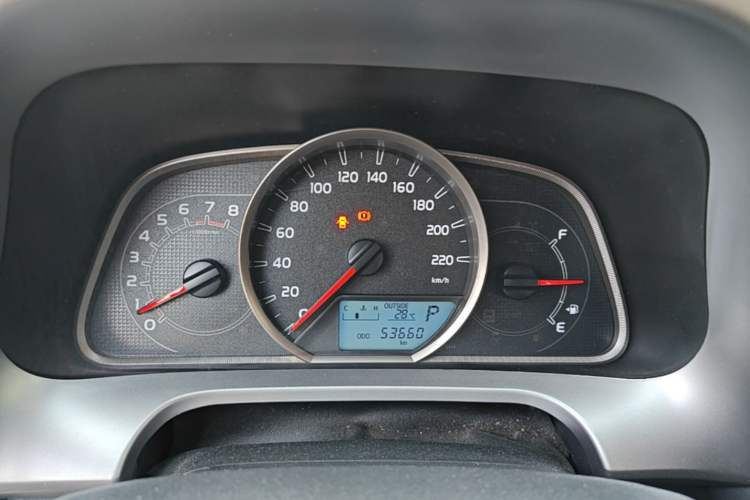 Used Toyota RAV4 2016 2.0L CVT Two-Wheel Drive Comfort Edition China V Standard Instrument Cluster