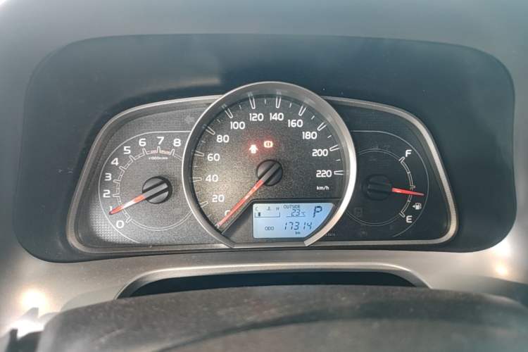Used Toyota RAV4 2016 2.0L CVT Two-Wheel Drive Fashion Edition China V Standard Instrument Cluster