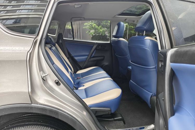 Used Toyota RAV4 2016 2.0L CVT Two-Wheel Drive Fashion Edition China V Standard Interior 7