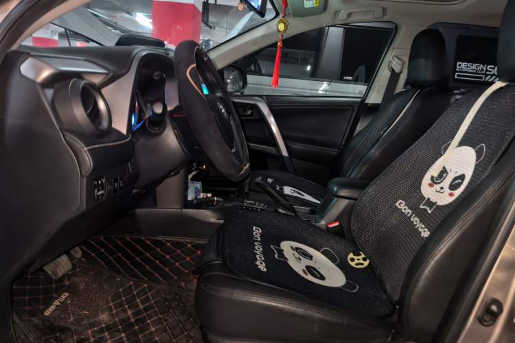 Used Toyota RAV4 2016 2.0L CVT Two-Wheel Drive Comfort Edition China V Standard Left Front Seat