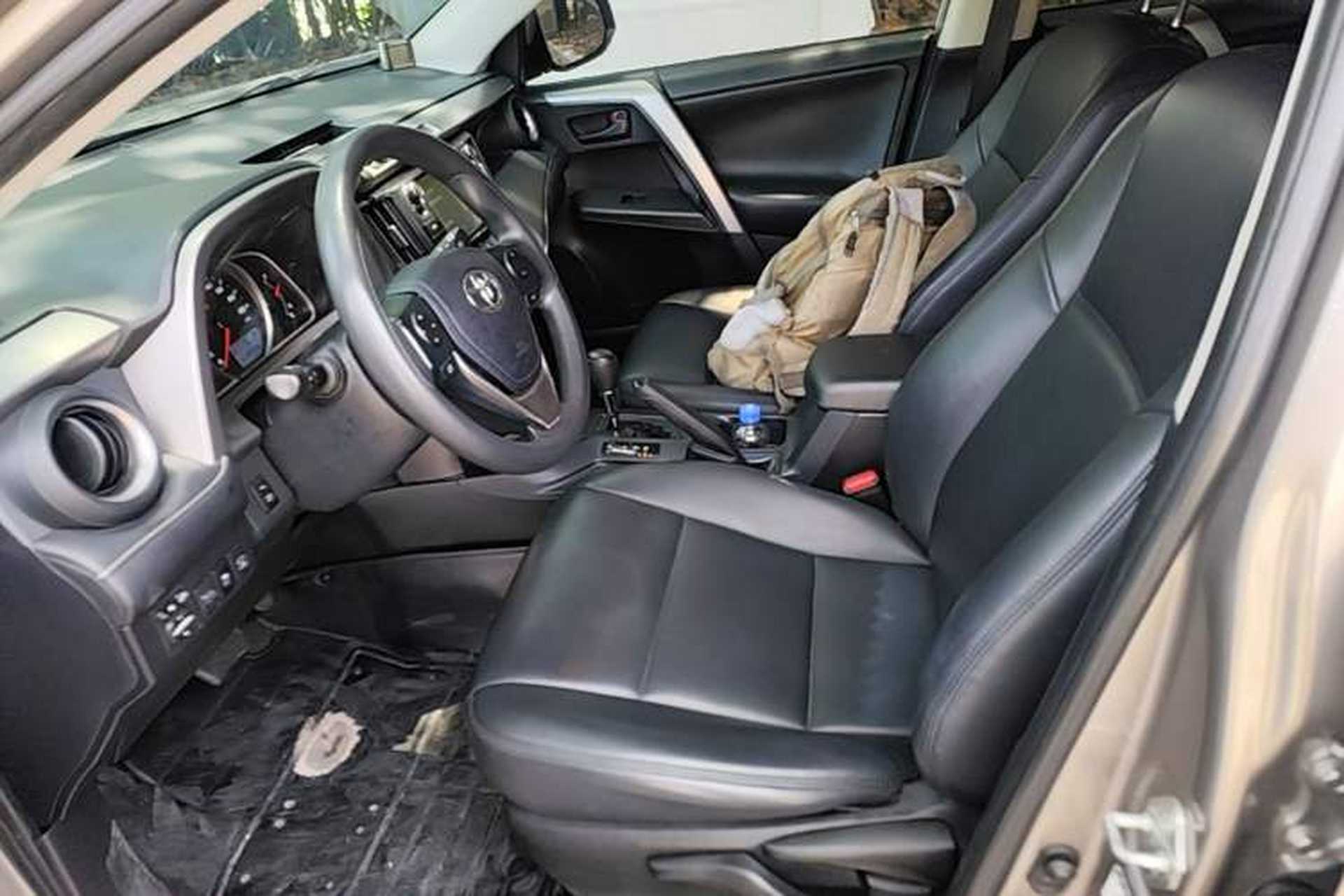 Used Toyota RAV4 2016 2.0L CVT Two-Wheel Drive Fashion Edition China V Standard Left Front Seat