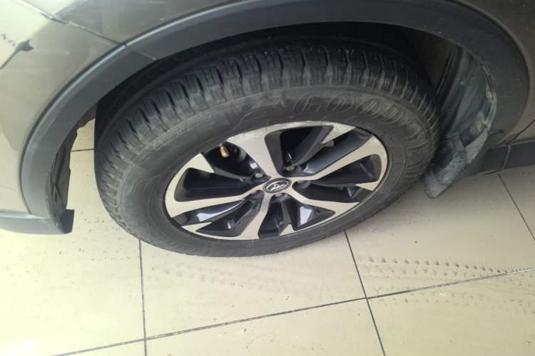 Used Toyota RAV4 2016 2.0L CVT Two-Wheel Drive Fashion Edition China V Standard Left Front Wheel Hub