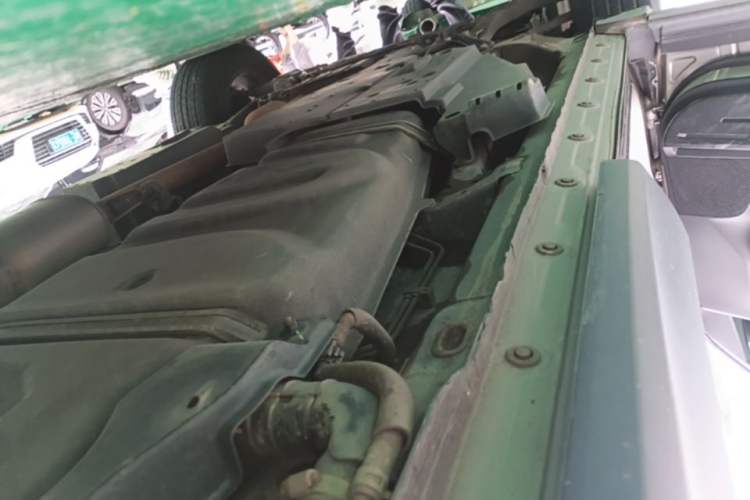 Used Toyota RAV4 2016 2.0L CVT Two-Wheel Drive Fashion Edition China V Standard Left Side Sill