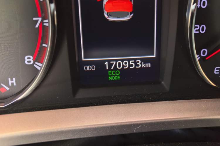 Used Toyota RAV4 2016 2.0L CVT Two-Wheel Drive Smart Edition China V Standard Odometer Close Up
