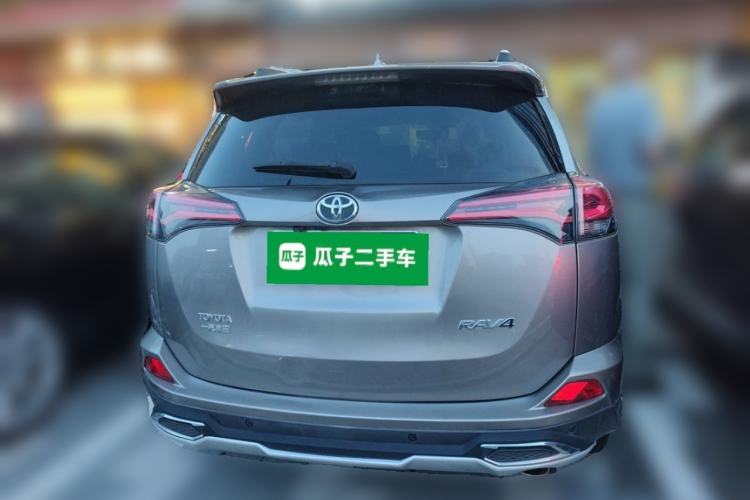 Used Toyota RAV4 2016 2.0L CVT Two-Wheel Drive Smart Edition China V Standard Rear