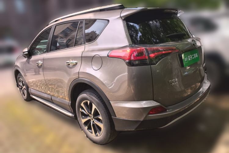 Used Toyota RAV4 2016 2.0L CVT Two-Wheel Drive Smart Edition China V Standard Rear Left 45 Deg