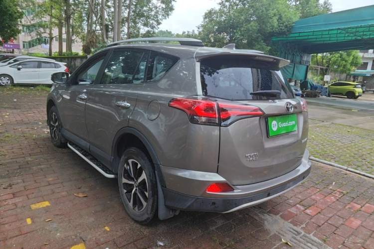 Used Toyota RAV4 2016 2.0L CVT Two-Wheel Drive Smart Edition China V Standard Rear Left 45 Deg