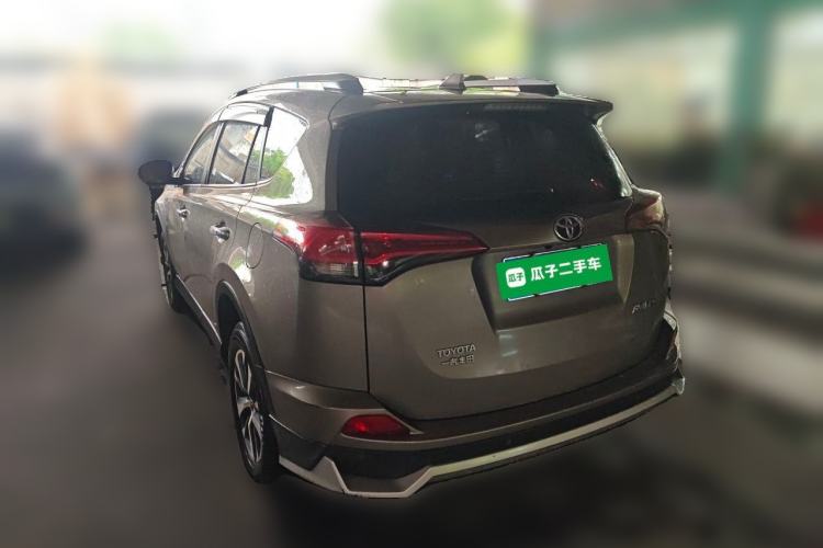 Used Toyota RAV4 2016 2.0L CVT Two-Wheel Drive Fashion Edition China V Standard Rear Left 45 Deg