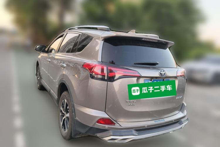 Used Toyota RAV4 2016 2.0L CVT Two-Wheel Drive Fashion Edition China V Standard Rear Left 45 Deg