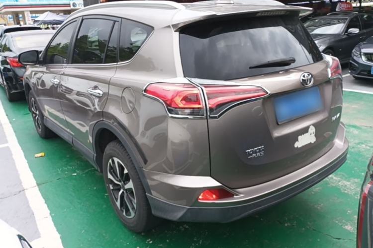 Used Toyota RAV4 2016 2.0L CVT Two-Wheel Drive Fashion Edition China V Standard Rear Left 45 Deg