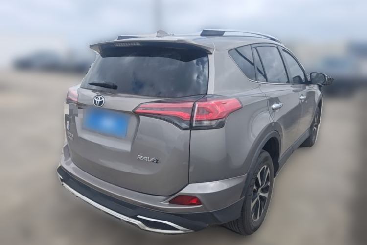 Used Toyota RAV4 2016 2.0L CVT Two-Wheel Drive Smart Edition China V Standard Rear Right 45 Deg