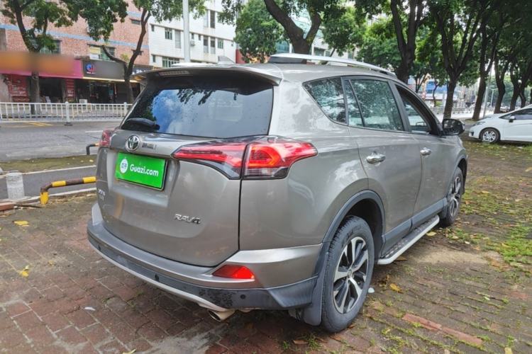 Used Toyota RAV4 2016 2.0L CVT Two-Wheel Drive Smart Edition China V Standard Rear Right 45 Deg