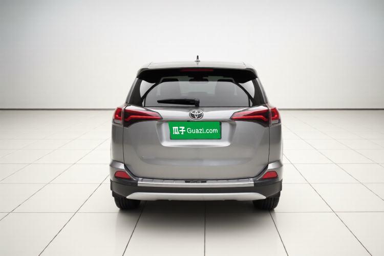 Used Toyota RAV4 2016 2.0L CVT Two-Wheel Drive Smart Edition China V Standard Rear