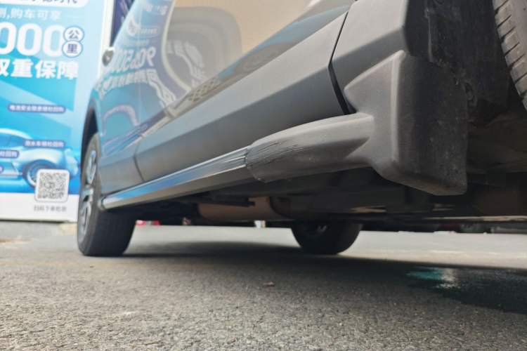 Used Toyota RAV4 2016 2.0L CVT Two-Wheel Drive Fashion Edition China V Standard Right Side Sill