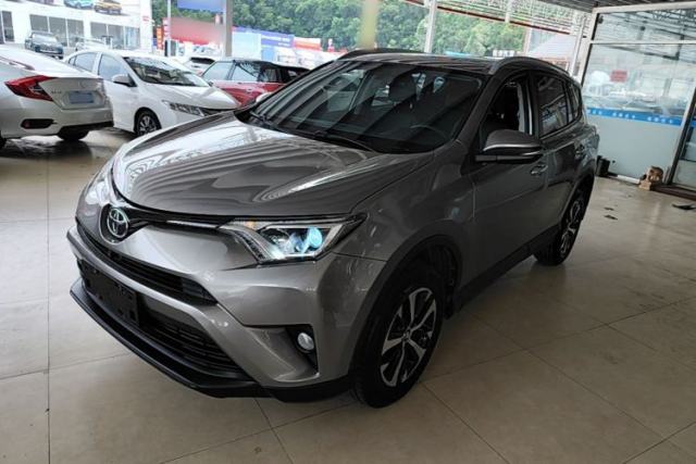 Used Toyota RAV4 2016 2.0L CVT Two-Wheel Drive Fashion Edition China V Standard
