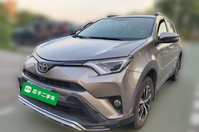 Used Toyota RAV4 2016 2.0L CVT Two-Wheel Drive Fashion Edition China V Standard