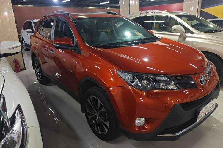 Used Toyota RAV4 2016 2.5L Automatic 4x4 Elite Edition Exterior 2