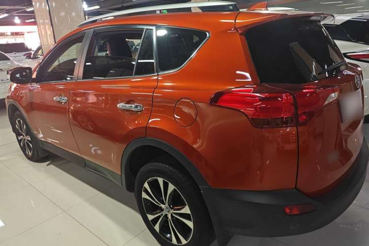 Used Toyota RAV4 2016 2.5L Automatic 4x4 Elite Edition Exterior 5