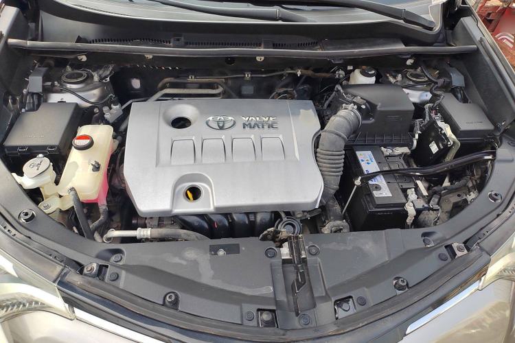 Used Toyota RAV4 2016 2.0L CVT Two-Wheel Drive Smart Edition China V Standard Engine Bay