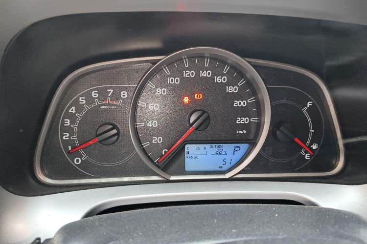 Used Toyota RAV4 2016 2.0L CVT Two-Wheel Drive Urban Edition China V Standard Instrument Cluster