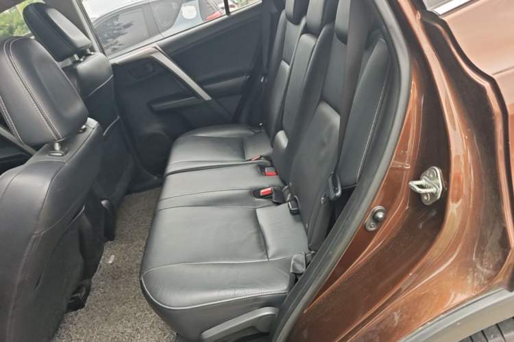 Used Toyota RAV4 2016 2.5L Automatic 4x4 Elite Edition Left Rear Seat