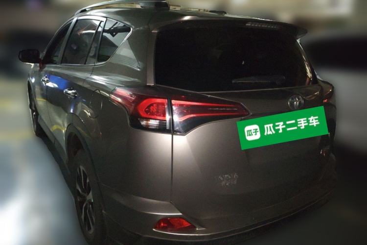 Used Toyota RAV4 2016 2.0L CVT Two-Wheel Drive Fashion Edition China V Standard Rear Left 45 Deg