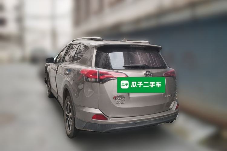 Used Toyota RAV4 2016 2.0L CVT Two-Wheel Drive Urban Edition China V Standard Rear Left 45 Deg