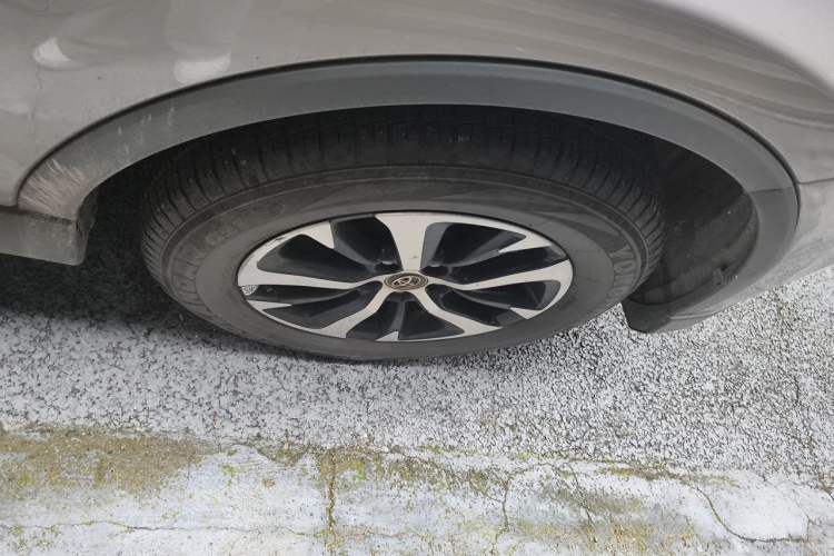 Used Toyota RAV4 2016 2.0L CVT Two-Wheel Drive Urban Edition China V Standard Right Front Wheel Hub