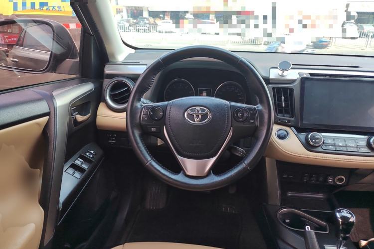 Used Toyota RAV4 2016 2.0L CVT Two-Wheel Drive Smart Edition China V Standard Steering Wheel