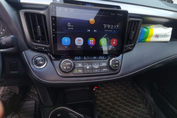 Used Toyota RAV4 2016 2.0L CVT Two-Wheel Drive Fashion Edition China V Standard Audio And AC Panel