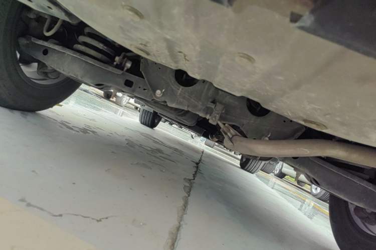 Used Toyota RAV4 2016 2.0L CVT Two-Wheel Drive Fashion Edition China V Standard Chassis Rear