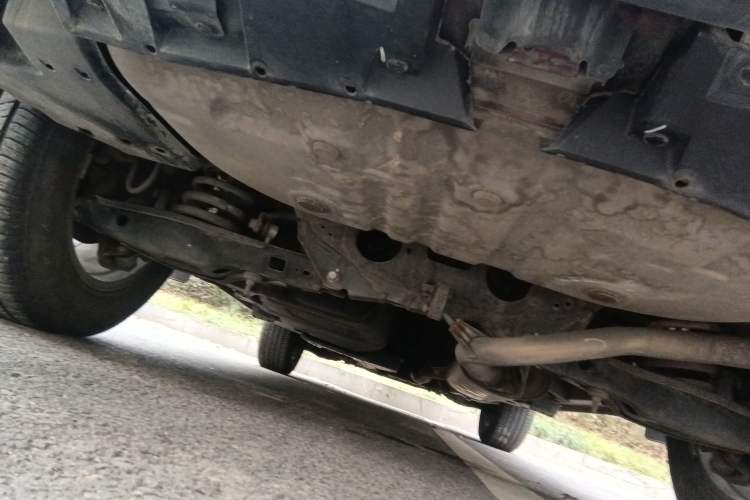Used Toyota RAV4 2016 2.0L CVT Two-Wheel Drive Fashion Edition China V Standard Chassis Rear