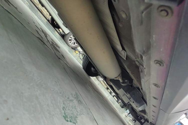 Used Toyota RAV4 2016 2.0L CVT Two-Wheel Drive Fashion Edition China V Standard Chassis Rear Right