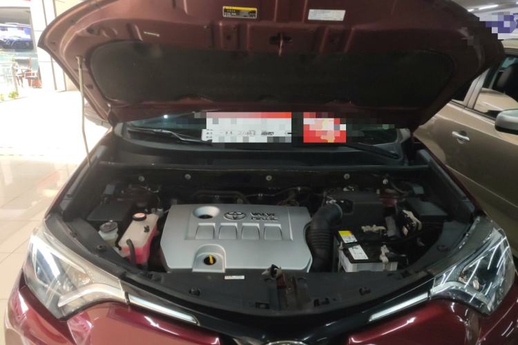 Used Toyota RAV4 2016 2.0L CVT Two-Wheel Drive Comfort Edition China V Standard Engine Bay