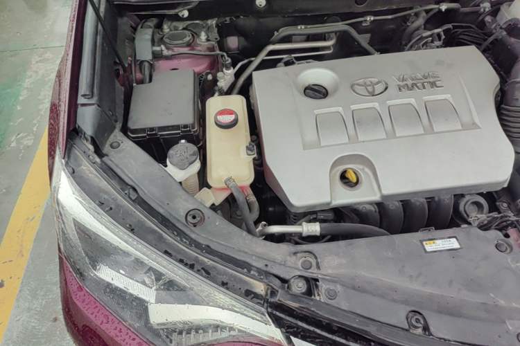 Used Toyota RAV4 2016 2.0L CVT Two-Wheel Drive Fashion Edition China V Standard Engine Bay Right
