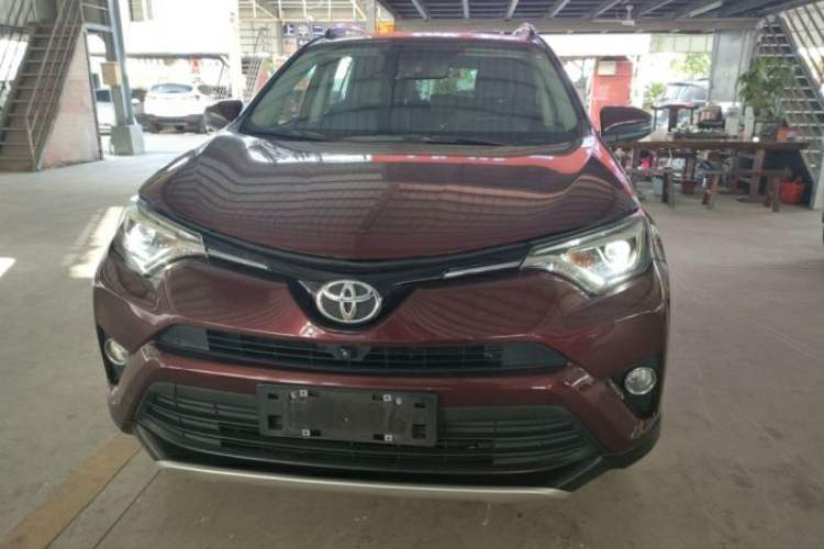 Used Toyota RAV4 2016 2.0L CVT Two-Wheel Drive Smart Edition China V Standard Exterior 1