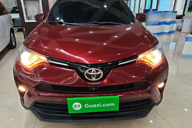 Used Toyota RAV4 2016 2.0L CVT Two-Wheel Drive Fashion Edition China V Standard Exterior 1