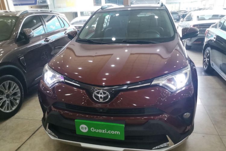 Used Toyota RAV4 2016 2.0L CVT Two-Wheel Drive Fashion Edition China V Standard Exterior 2