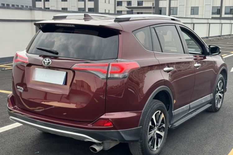 Used Toyota RAV4 2016 2.0L CVT Two-Wheel Drive Smart Edition China V Standard Exterior 3