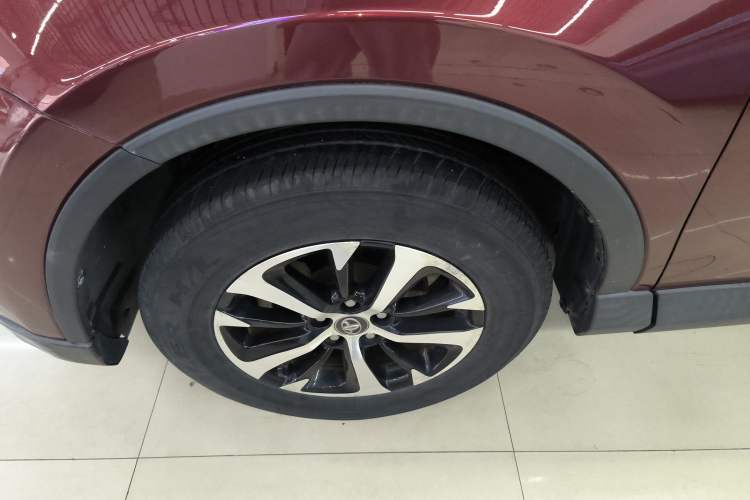 Used Toyota RAV4 2016 2.0L CVT Two-Wheel Drive Fashion Edition China V Standard Exterior 4