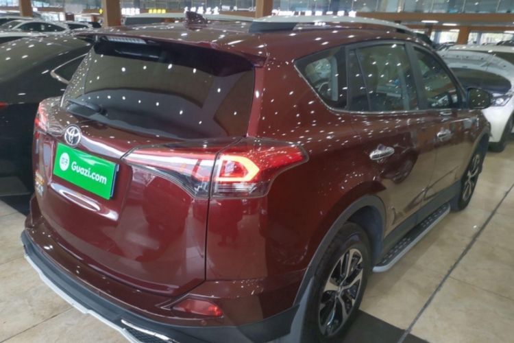 Used Toyota RAV4 2016 2.0L CVT Two-Wheel Drive Fashion Edition China V Standard Exterior 4