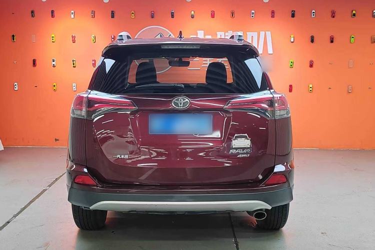 Used Toyota RAV4 2016 2.0L CVT 4x4 New Edition China V Standard Exterior 4